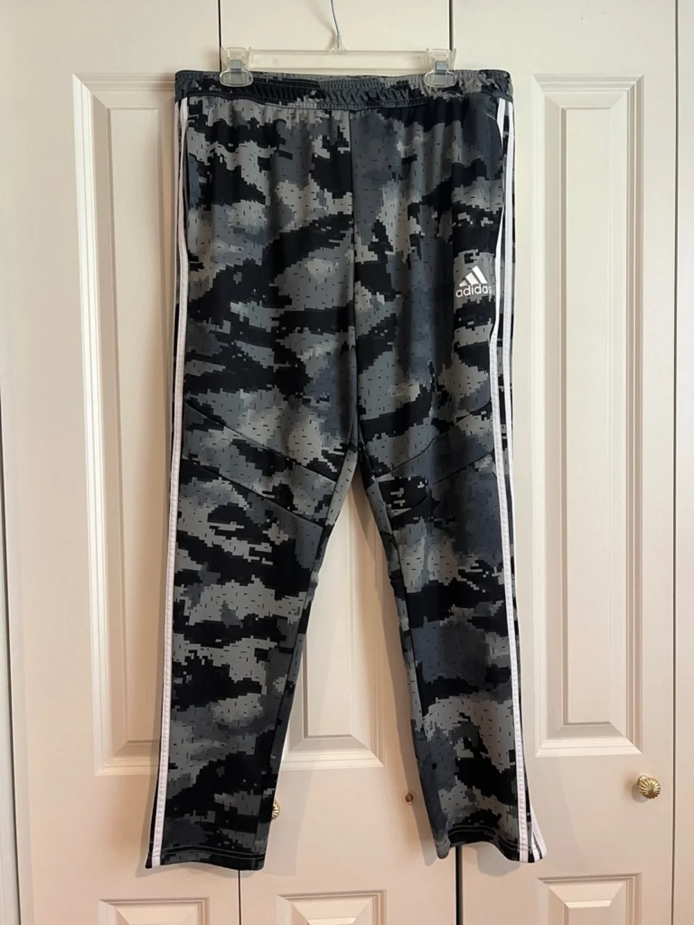 Adidas Camo Track Pants Size - Picture 2 of 3